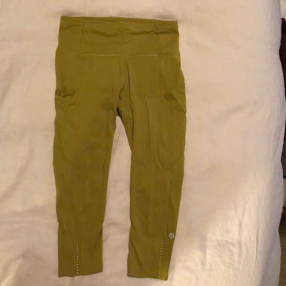 Lululemon cropped running leggings- worn once!